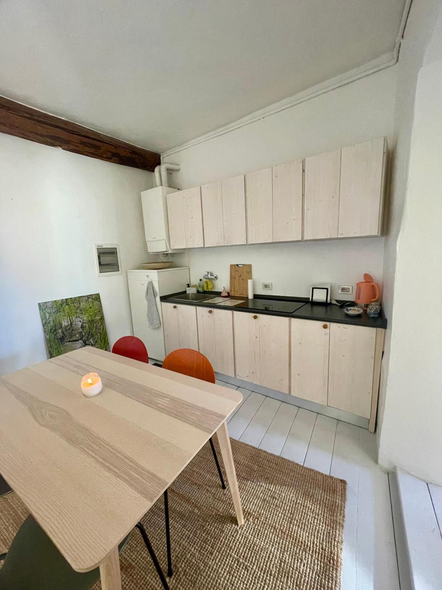 Appartamento Sui Tetti Del Centro Storico Rovereto  Buitenkant foto